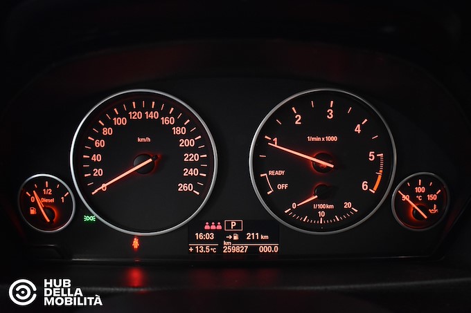 BMW 318d Business aut.